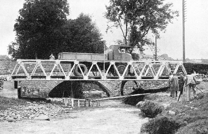 TESTING A UNIT-BUILT BRIDGE of the Callender-Hamilton type with a 10-tons wagon